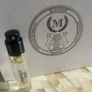 Mizensir “Perfect Oud” Perfume Spray Refill (0.3 FL OZ / 8 ML)